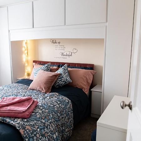 Inviting 3-Bed House In Manchester Eksteriør bilde